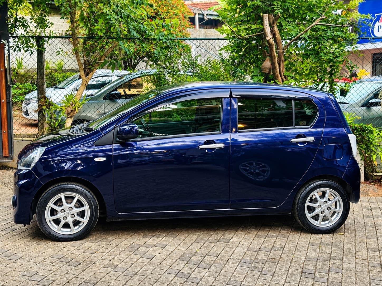 Toyota Pixis 2015 thumbnail 4