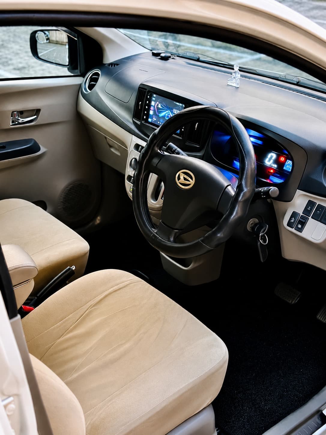 Daihatsu Mira 2016 thumbnail 6