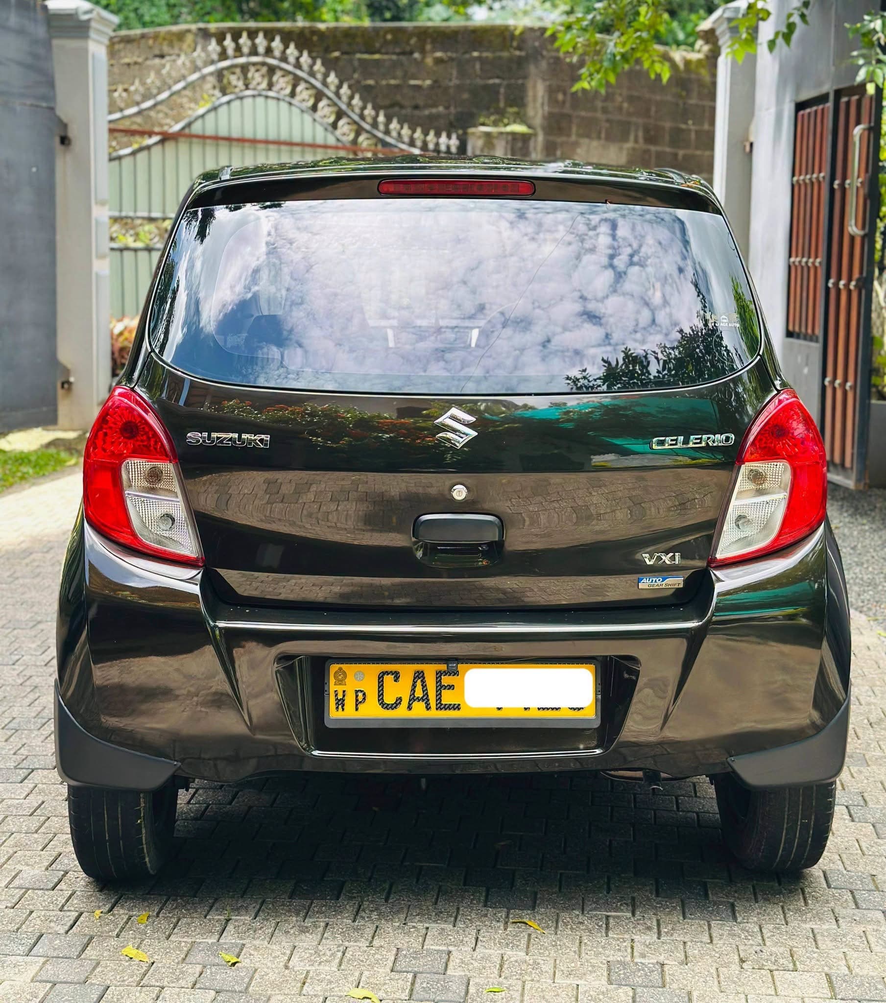 Suzuki  Celerio 2015 thumbnail 9
