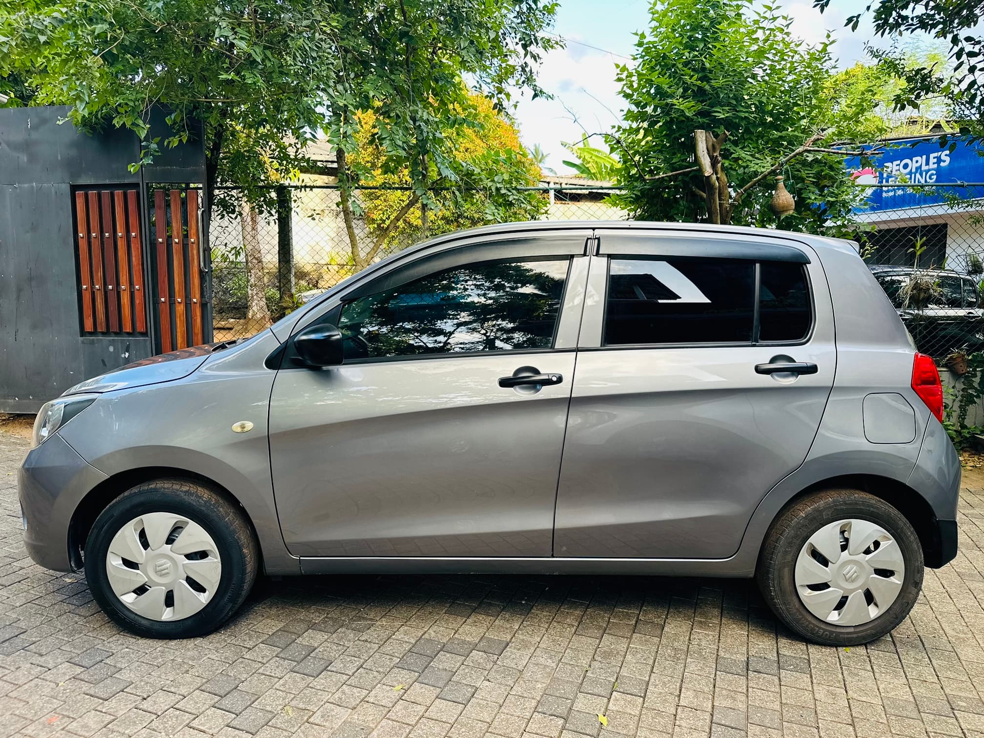 Suzuki  Celerio 2015 thumbnail 4