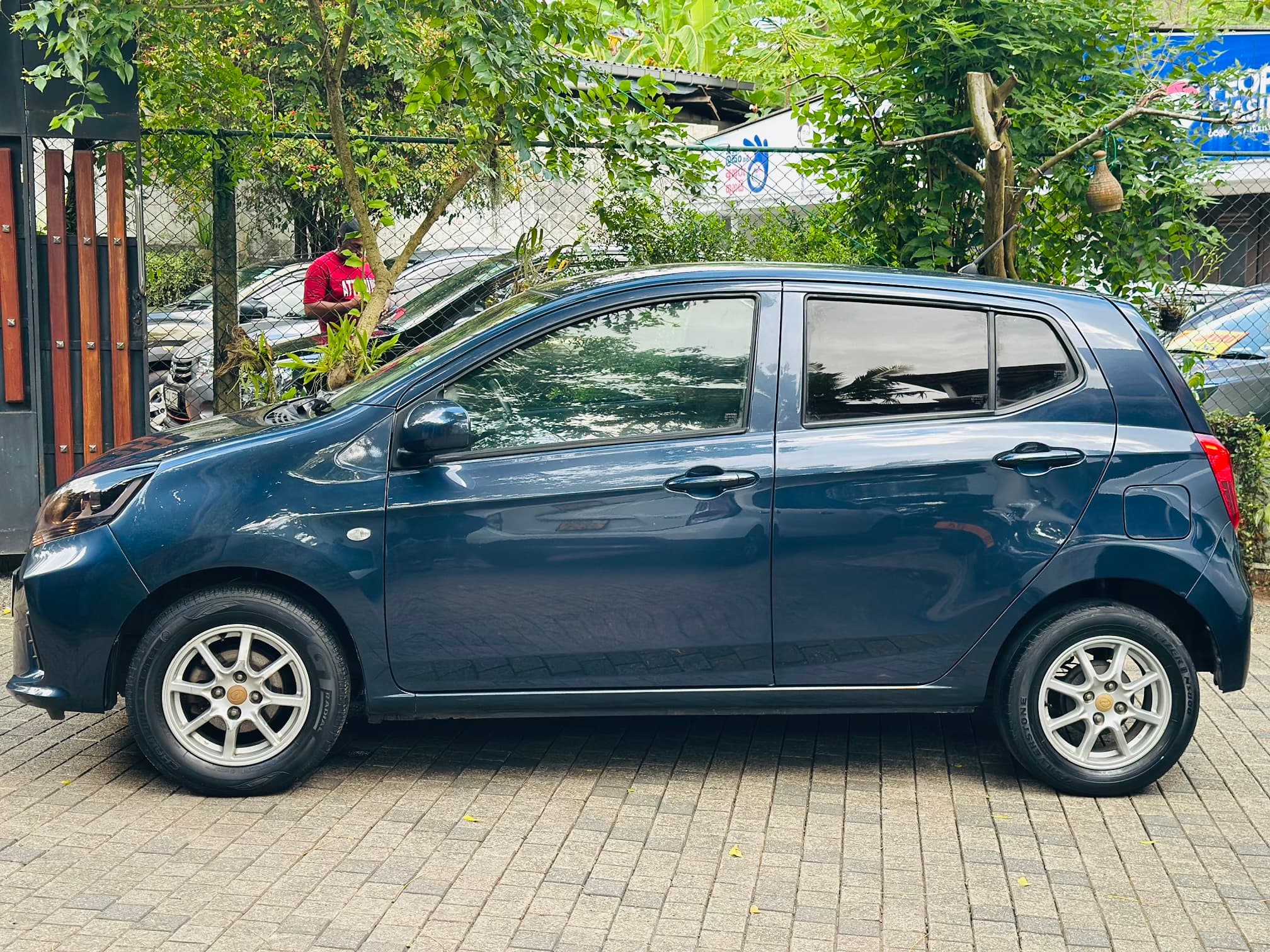 Perodua Axia 2017 thumbnail 5