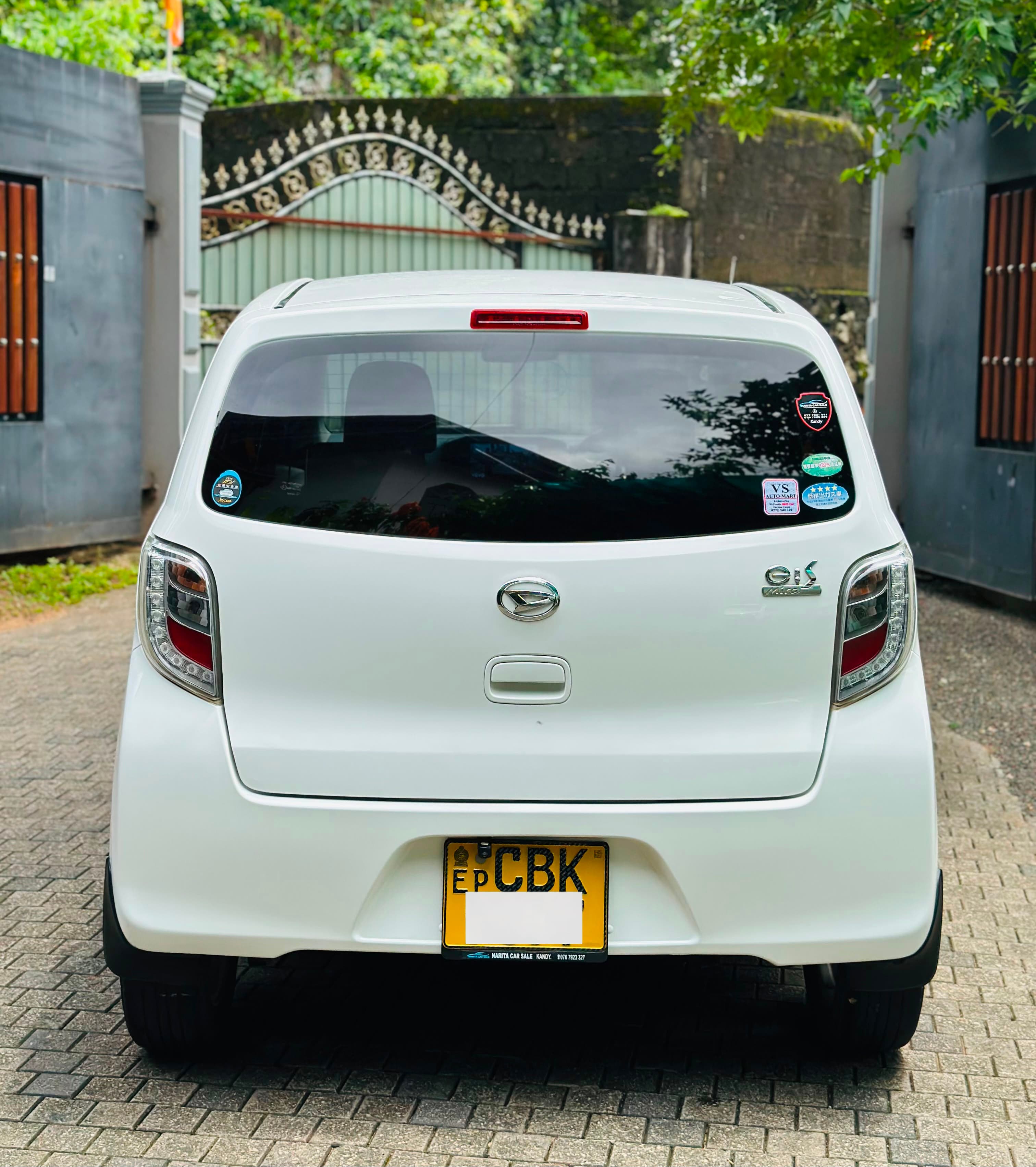 Daihatsu Mira X 2017 thumbnail 4