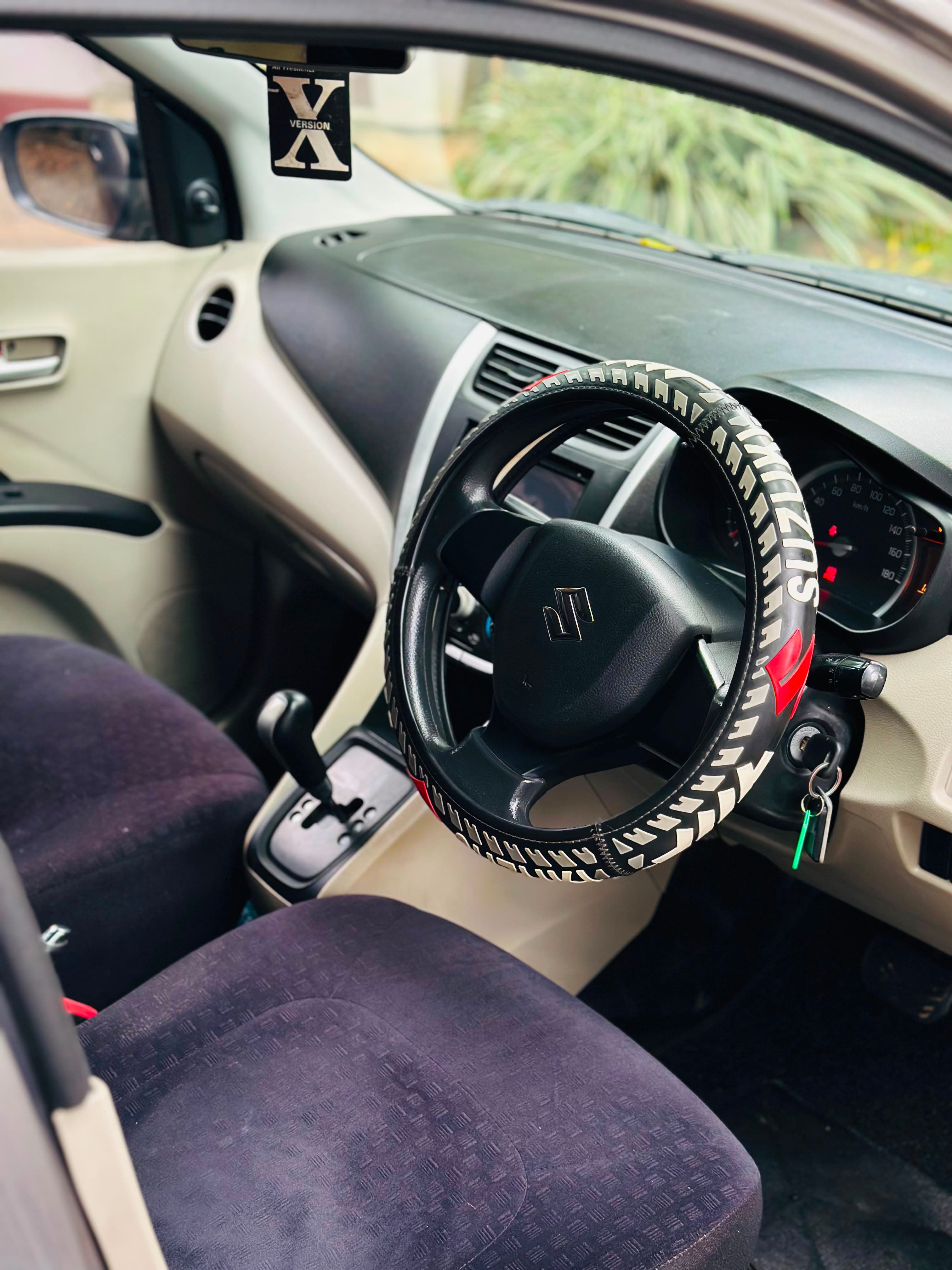 Suzuki  Celerio vxi 2015 thumbnail 5