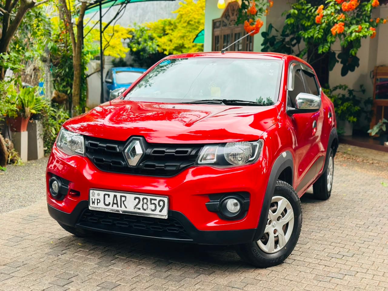 VS Auto Mart featured vehicle – Renault Kwid